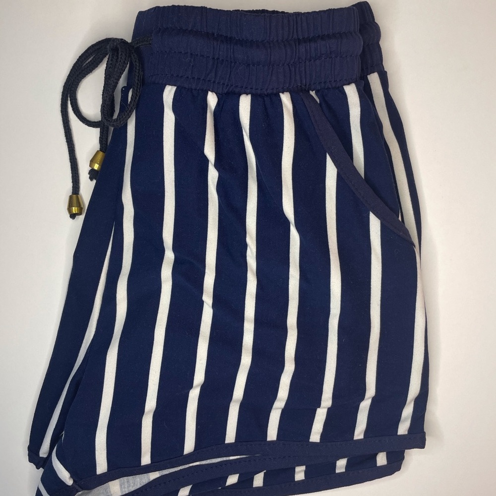 Flowy shorts